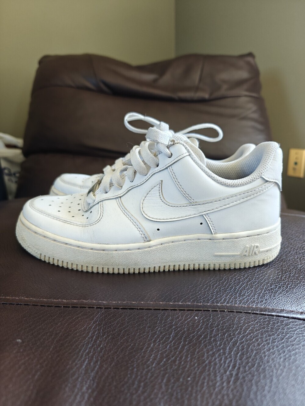 NIKE AIRFORCE 1 White Shoes